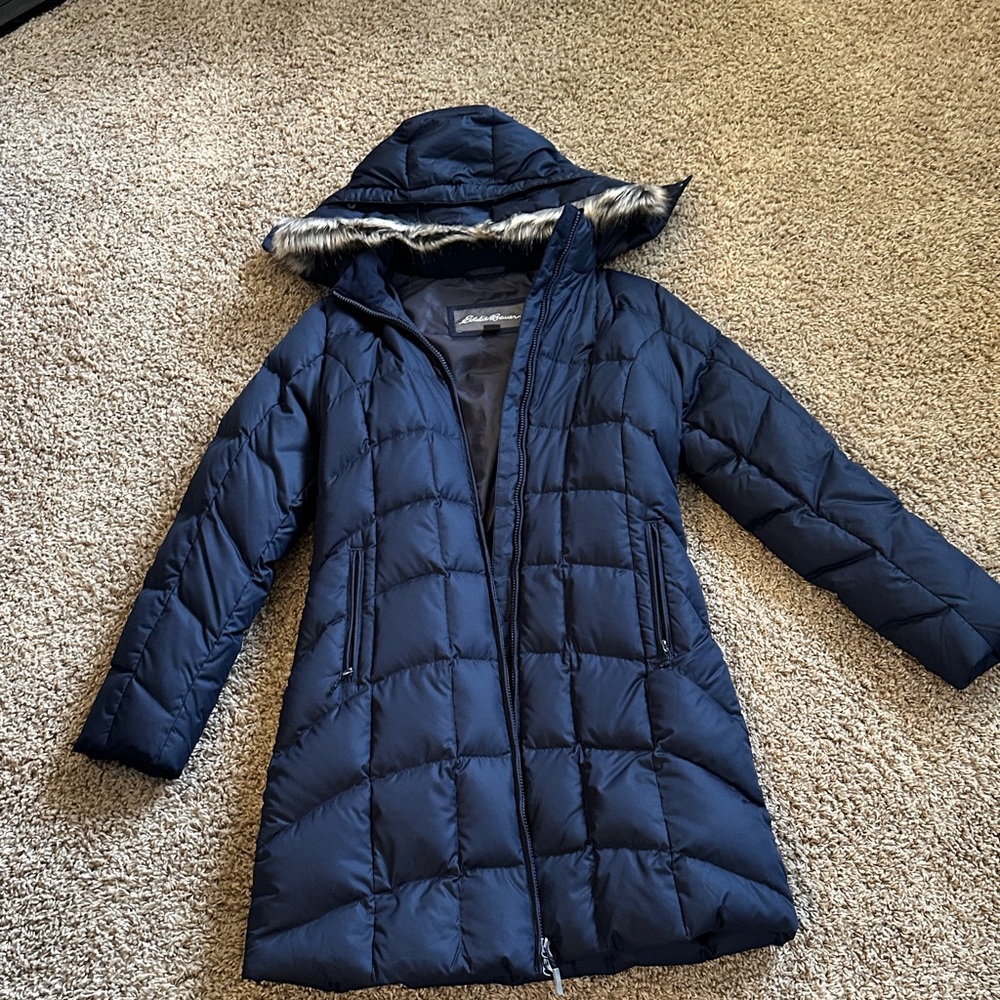 Women’s Long Navy Puffer Coat with Faux-Fur Trimmed Hood Eddie Bauer 650